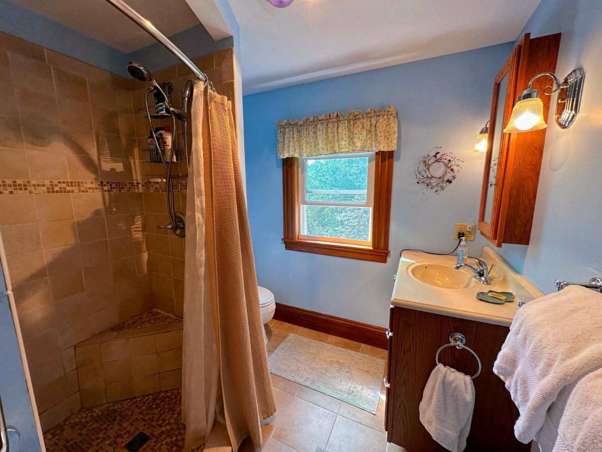 Private 2 Bedrooms And 1 Bathroom In Grand Victorian Home In The Heart Of The Whiite Mountains! Great Host Whitefield Zewnętrze zdjęcie